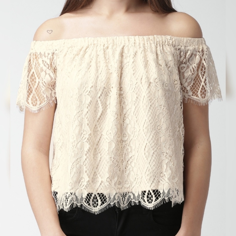 🆕️ Lace Top